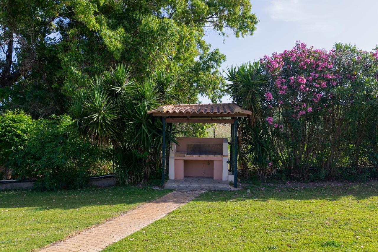 Analipsi Beach Front Villas Kástro Tornéze Eksteriør bilde